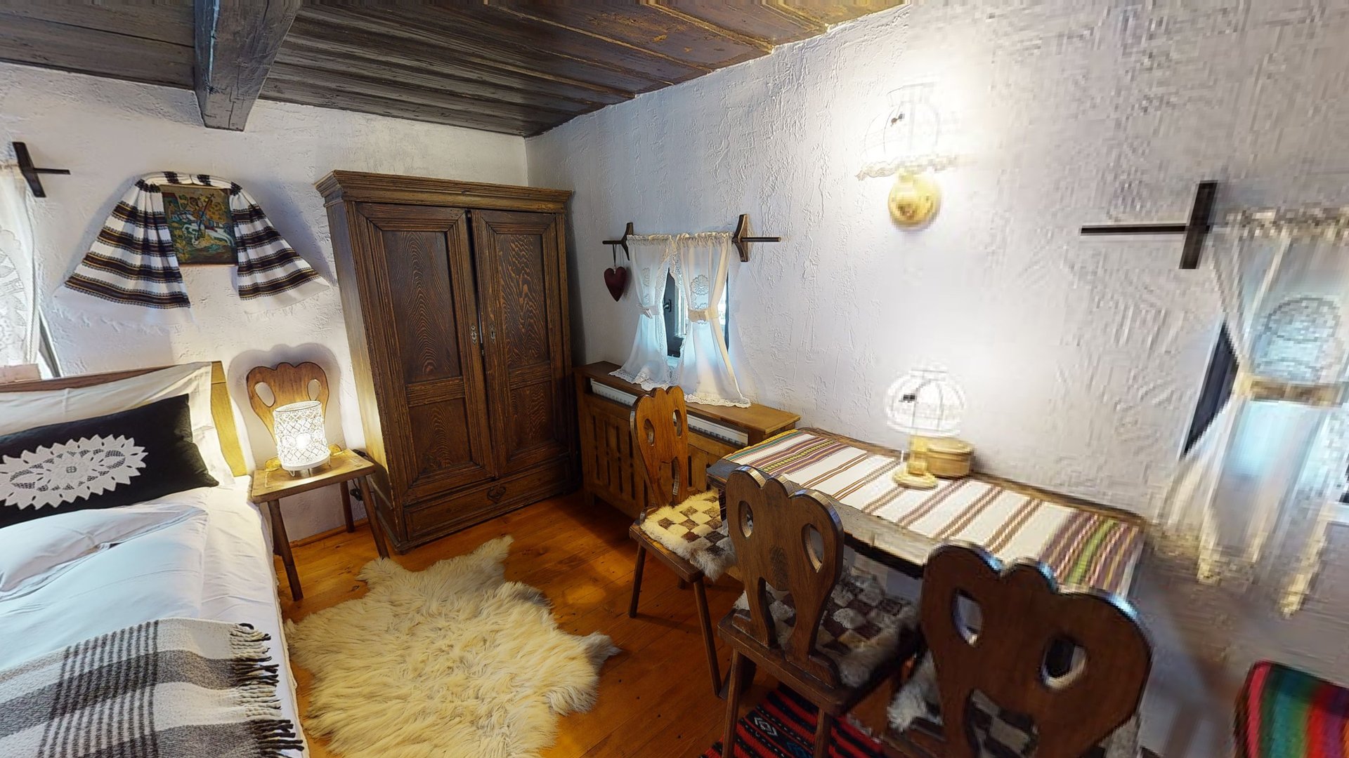 Casa Zenovia - 130-Year-Old Hutsul Mountain Cottage 3D Twin